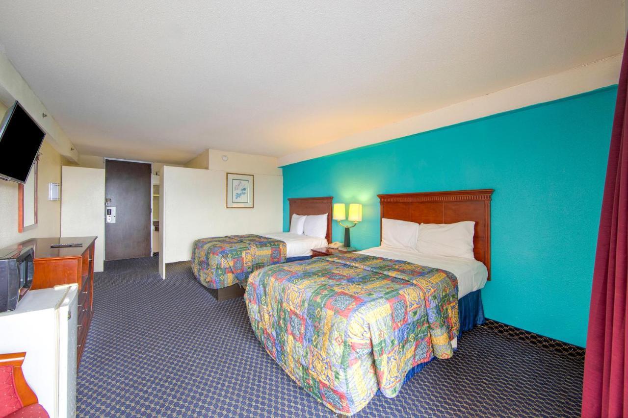 Travel Inn Petersburg Exterior photo